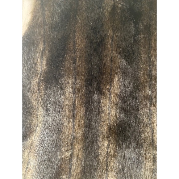 Ripley Rader Faux Fur Vest - Picture 4 of 4